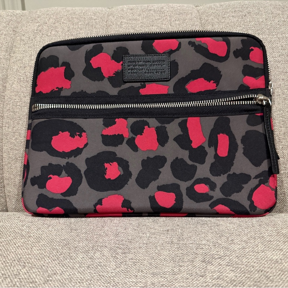 Marc Jacobs Leopard Laptop Tablet Sleeve 13” Black Fuchsia Zip Case